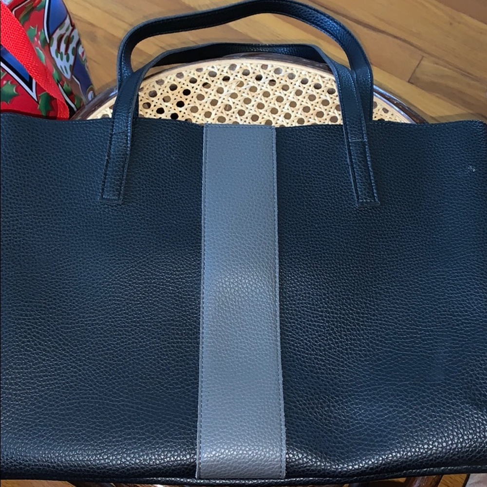 Vince Camuto tote bag